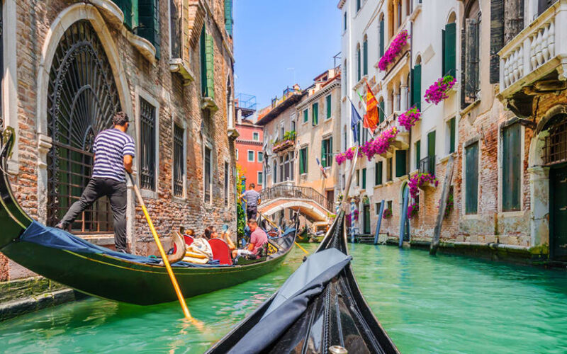 Büyük Kanal Gondol Gezisi – Venedik